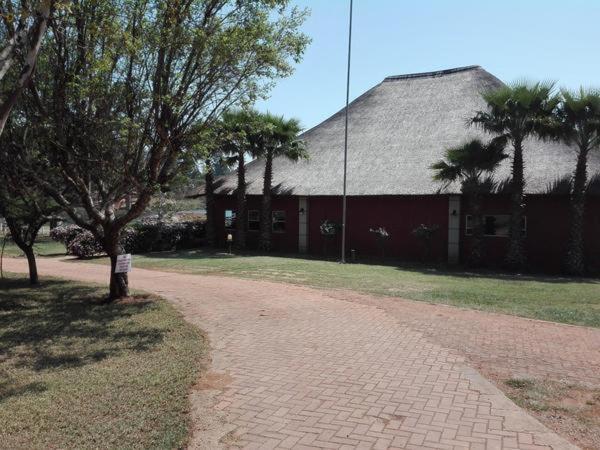 Waterside Lodge Cc Piet Retief Exteriör bild
